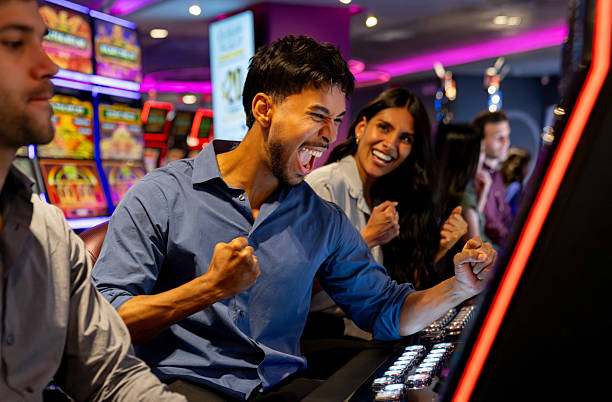 Live dealer blackjack table on master domino99 mobile app